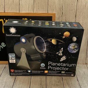 Smithsonian Planetarium projector  STEM